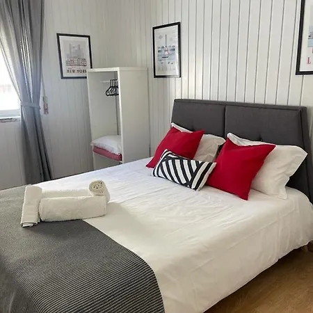 West Coast Πανσιόν 3*