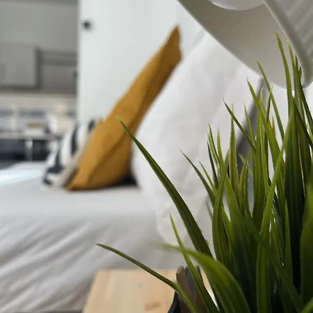 West Coast ゲストハウス 3*